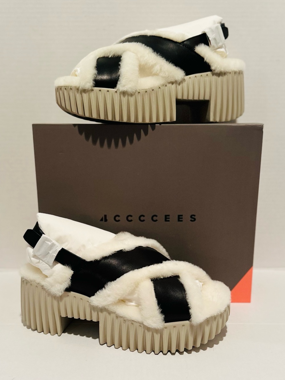 4CCCCEES NWT Women’s Plia Puffy Oreo EU 41 (US 10 - 11)